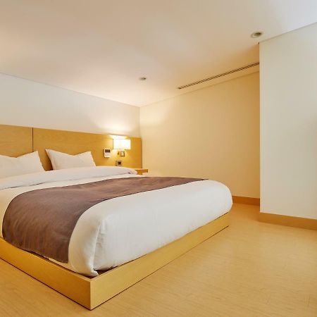The Suites Hotel Naksan Yangyang Exterior foto